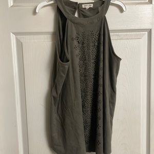 Skylar and Jade top, size XL